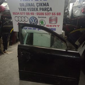 Audi A 4 Çıkma Sağ Ön Kapı