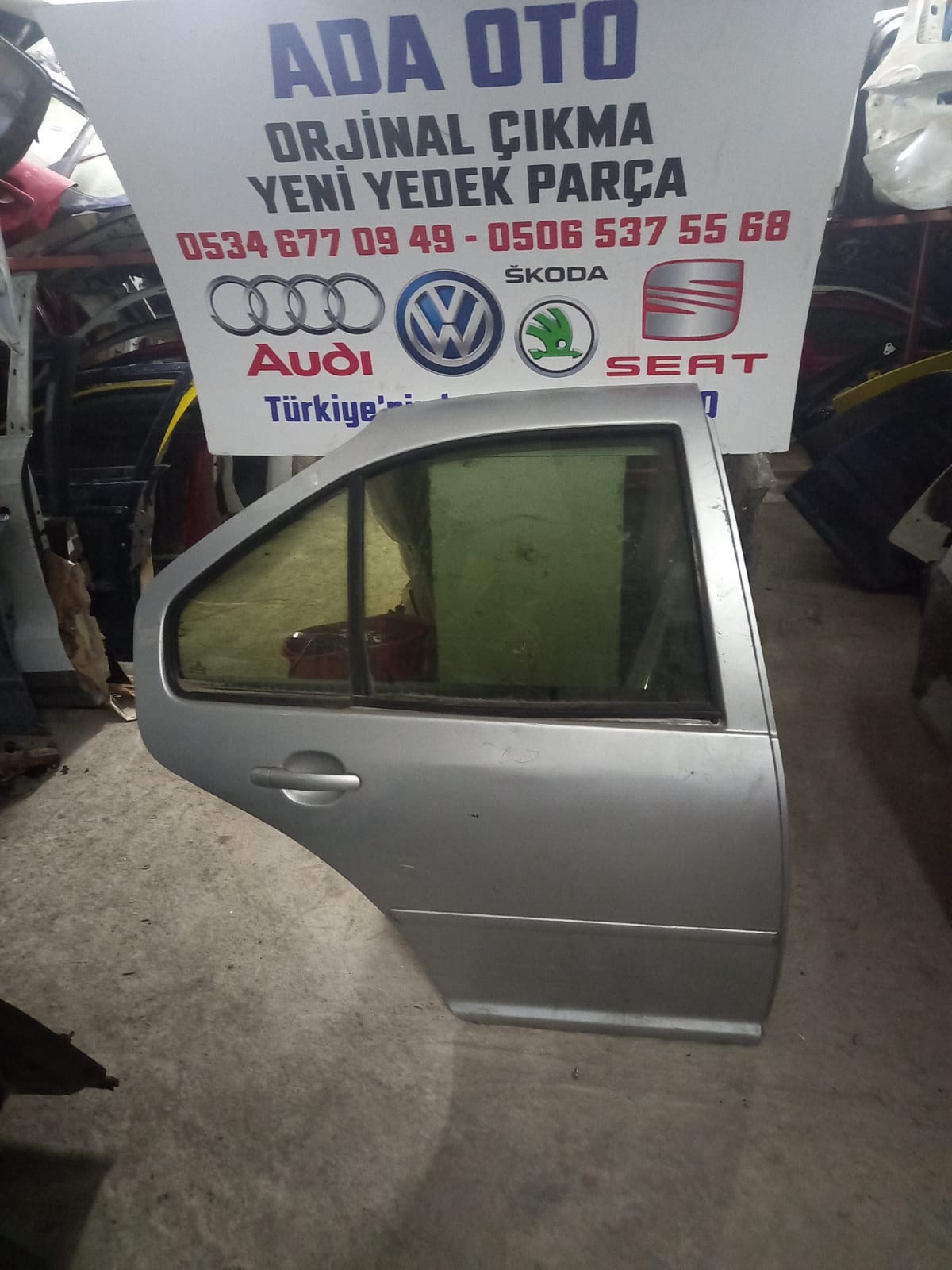 volkswagen-bora-cikma-sag-arka-kapi Volkswagen Bora Çıkma Sağ Arka Kapı